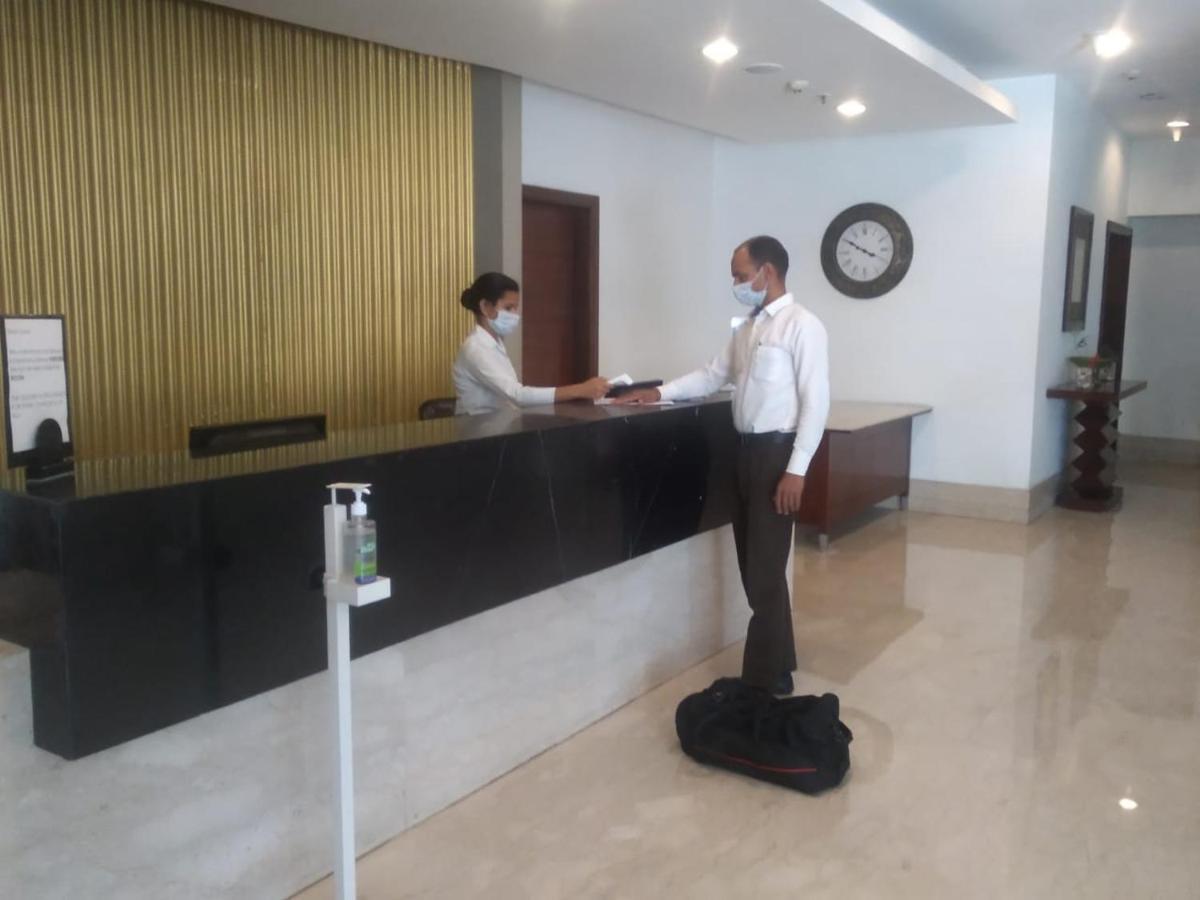 The Golden Plaza Hotel Panchkula Exterior foto